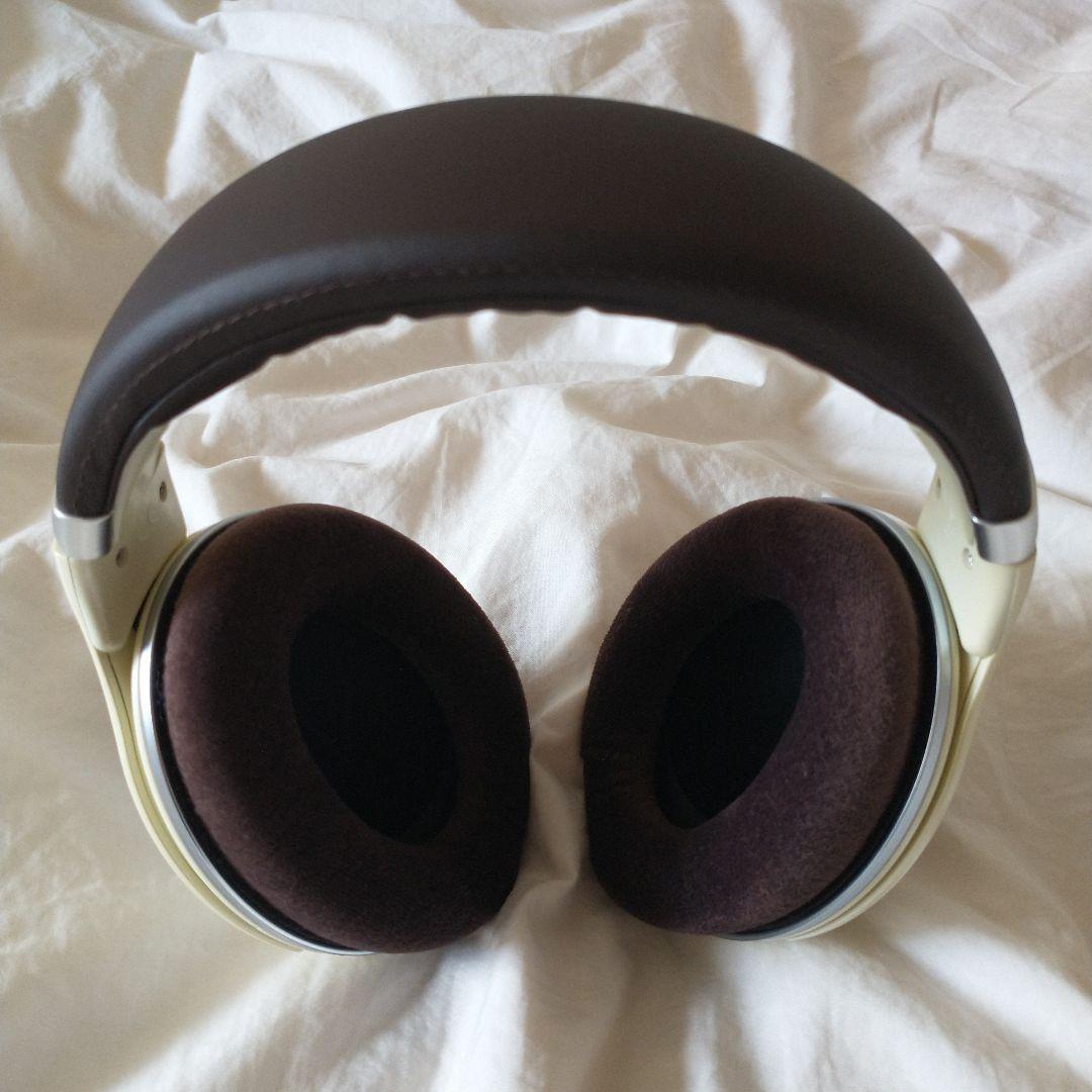 美品　ゼンハイザー　HD599