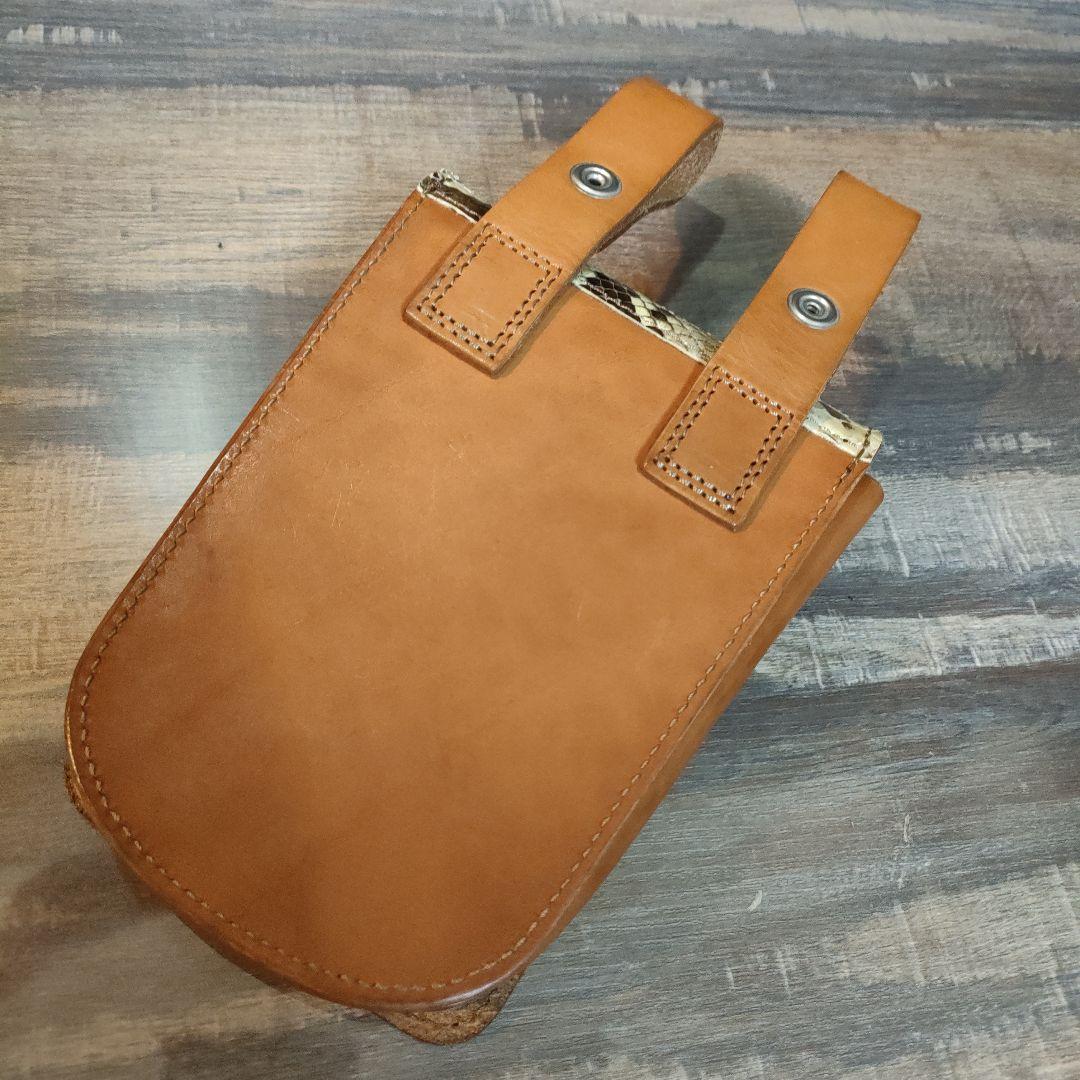 【美品．貴重】アルズニ　ALZUNI　メディスンバッグ　パイソン