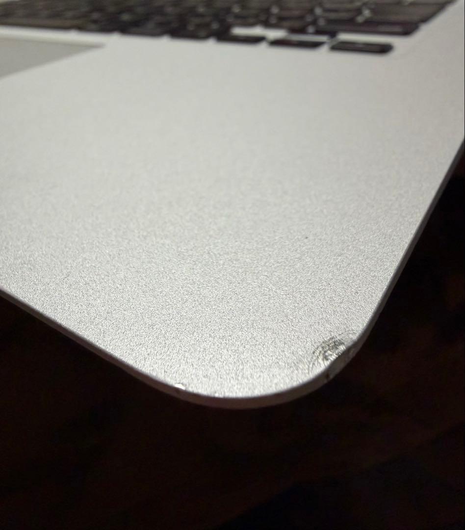 MacBook Air (Mid 2013) 充電器付属