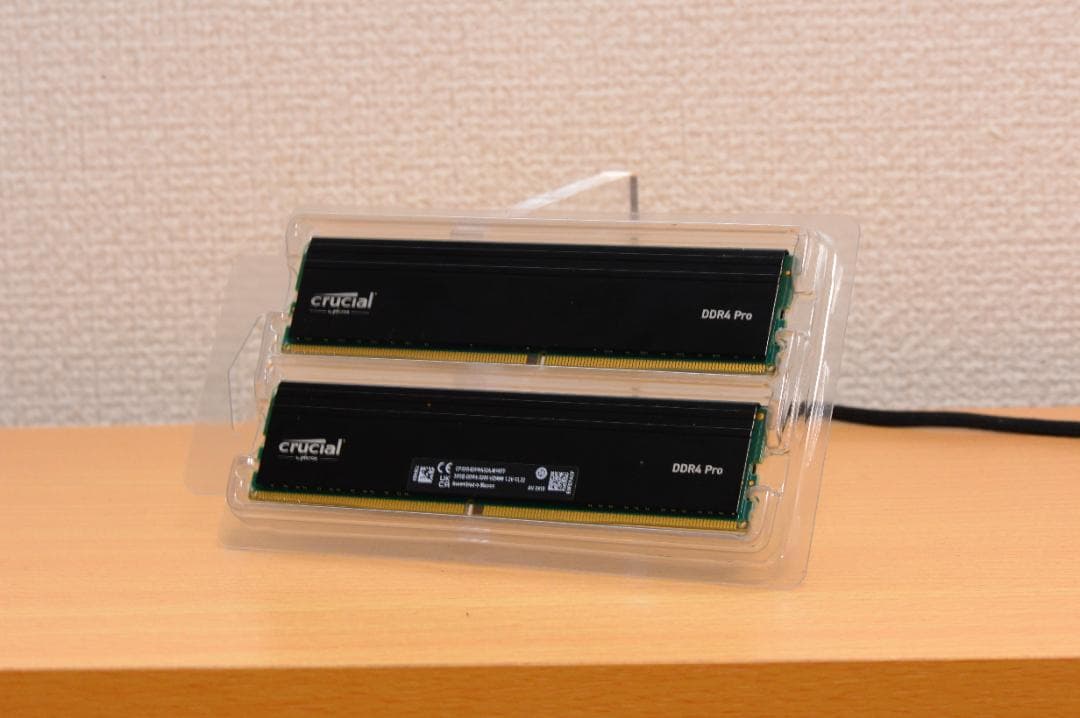 メモリー crucial pro DDR4 3200MHz 64GB(32GBx2)