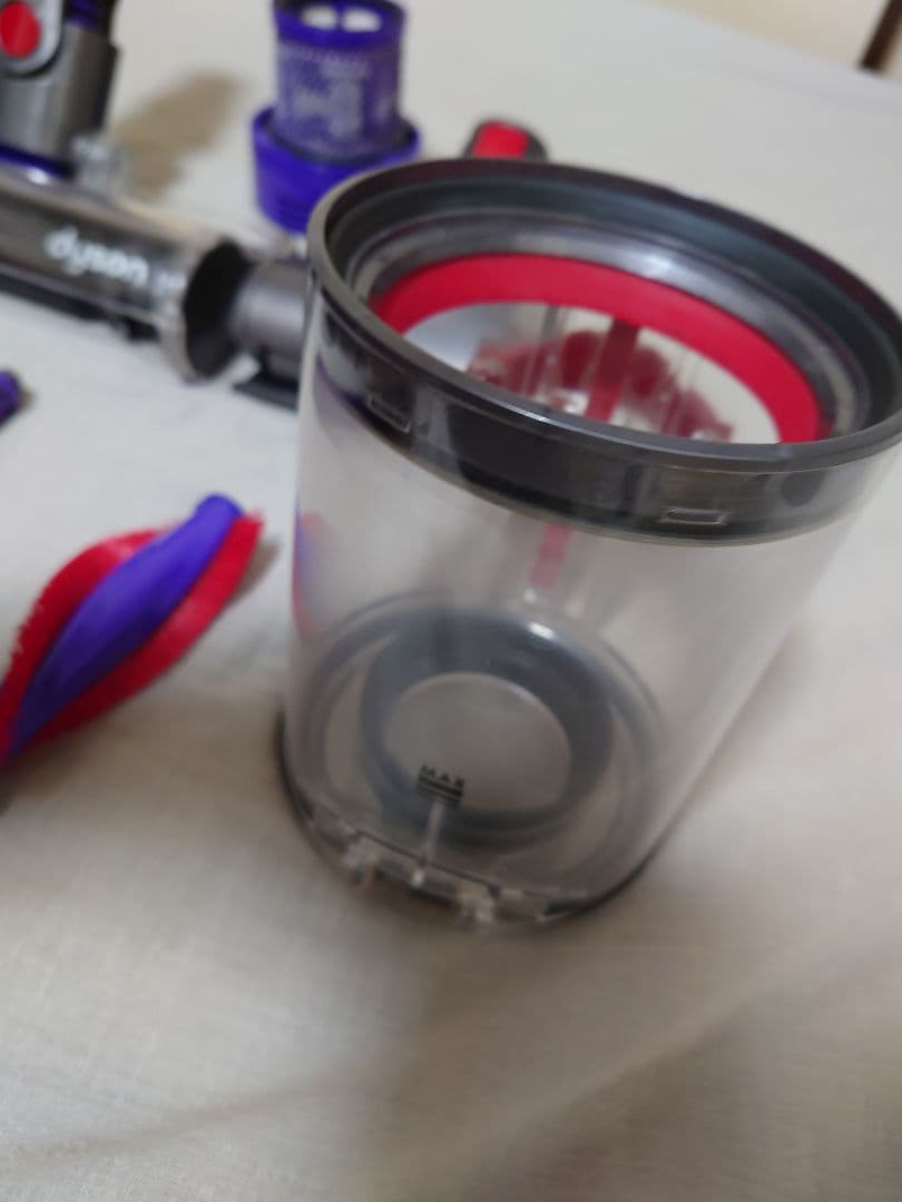 Dyson Cyclone V10 コードレスクリーナー V10 Fluffy