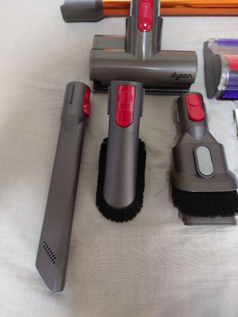 Dyson Cyclone V10 コードレスクリーナー V10 Fluffy