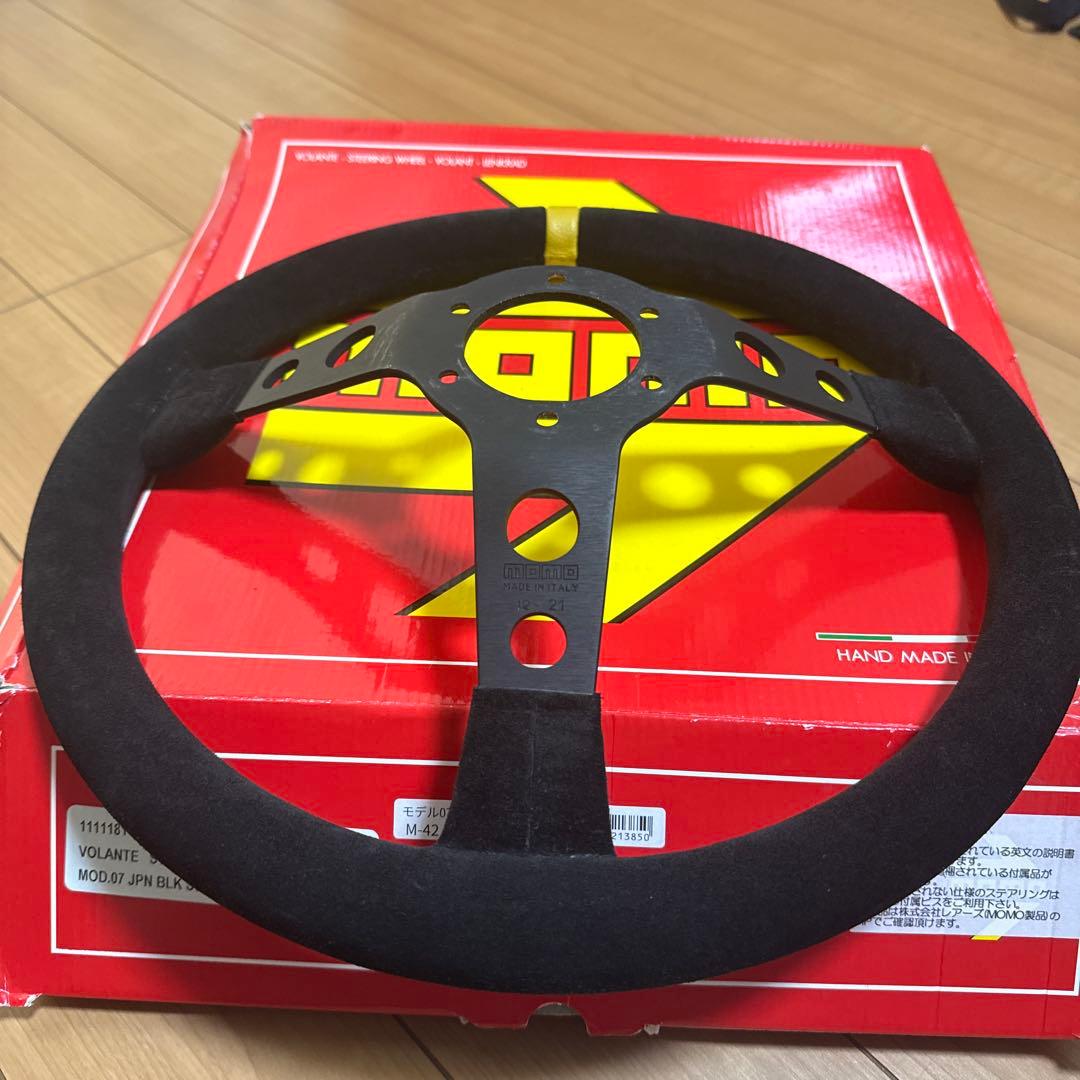 momoステアリング mod 7 350mm バックスキン