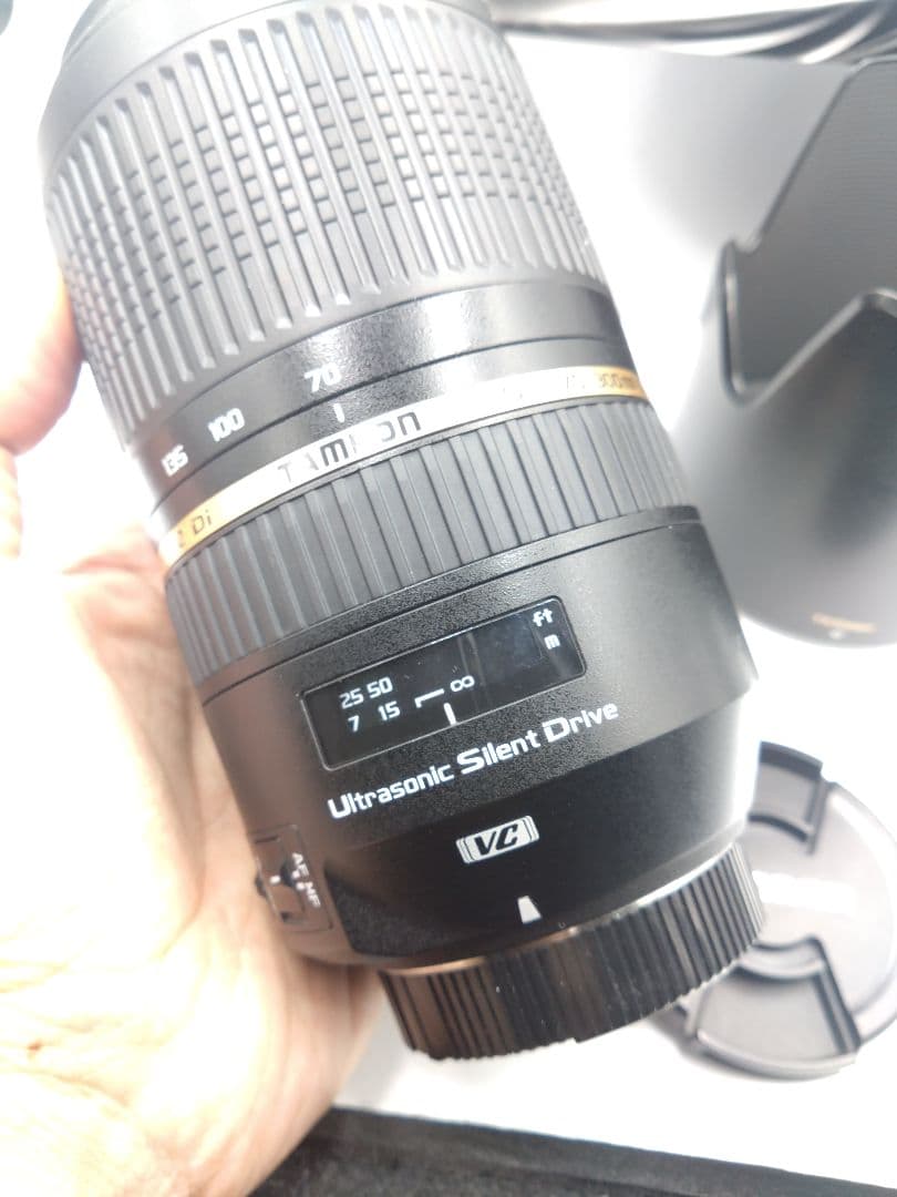 送料込　ニコンマウント　TAMRON SP 70-300mm レンズ　箱付