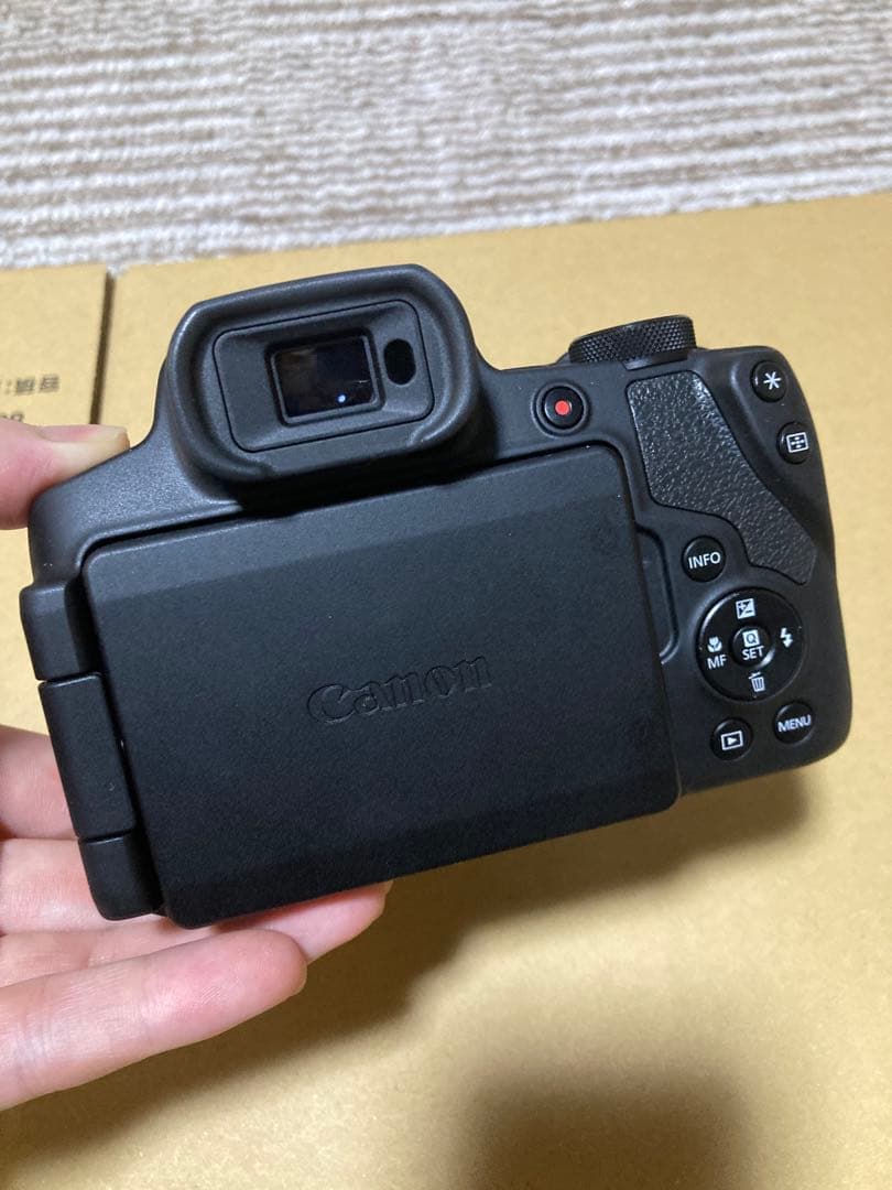 【新品展示品】Canon PowerShot SX70 HS 本体　付属品あり