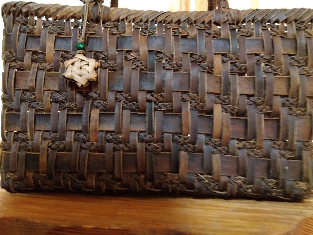 胡桃かごバッグ