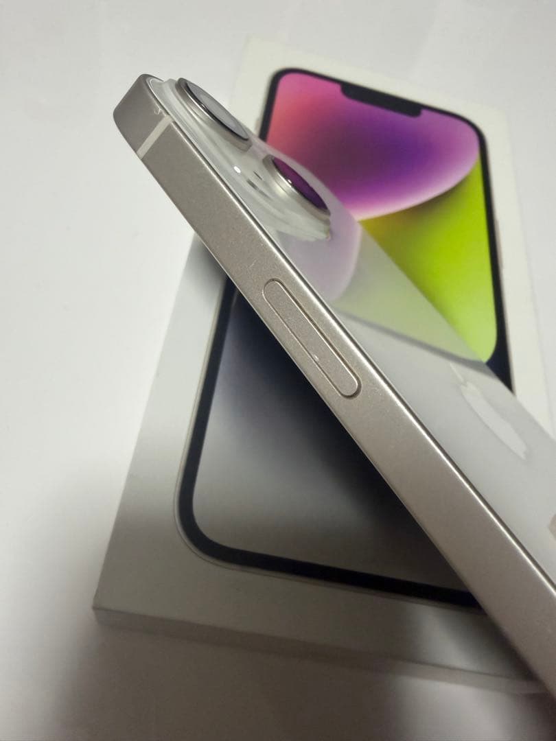 Apple iPhone 14 ホワイト 本体