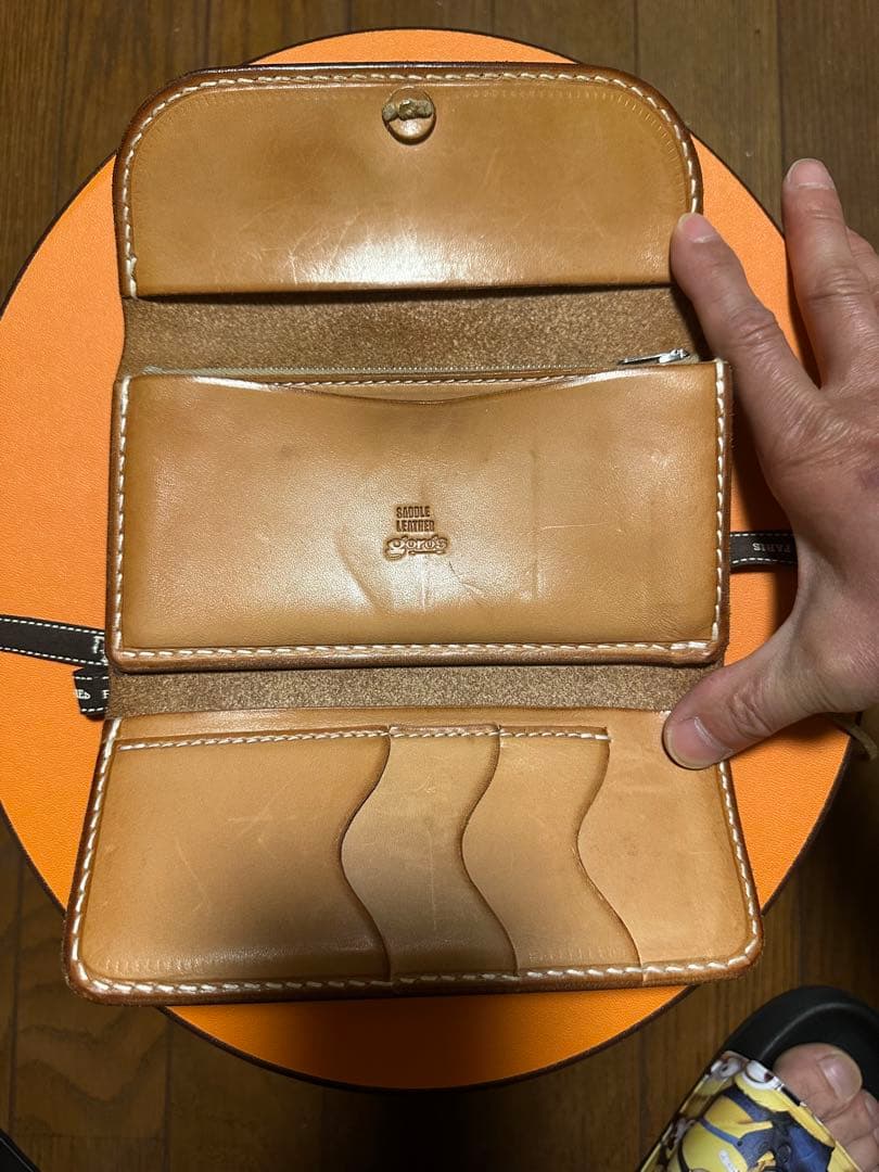 ゴローズ三つ折り長財布