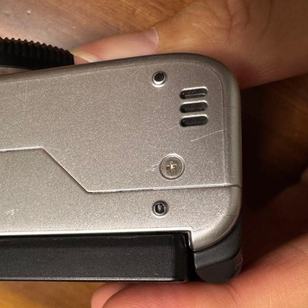 FUJIFILM X-A7 レンズキット シルバー