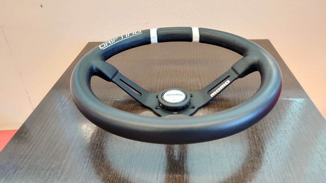 momo ドリフティング 33Φ 80mmディープ