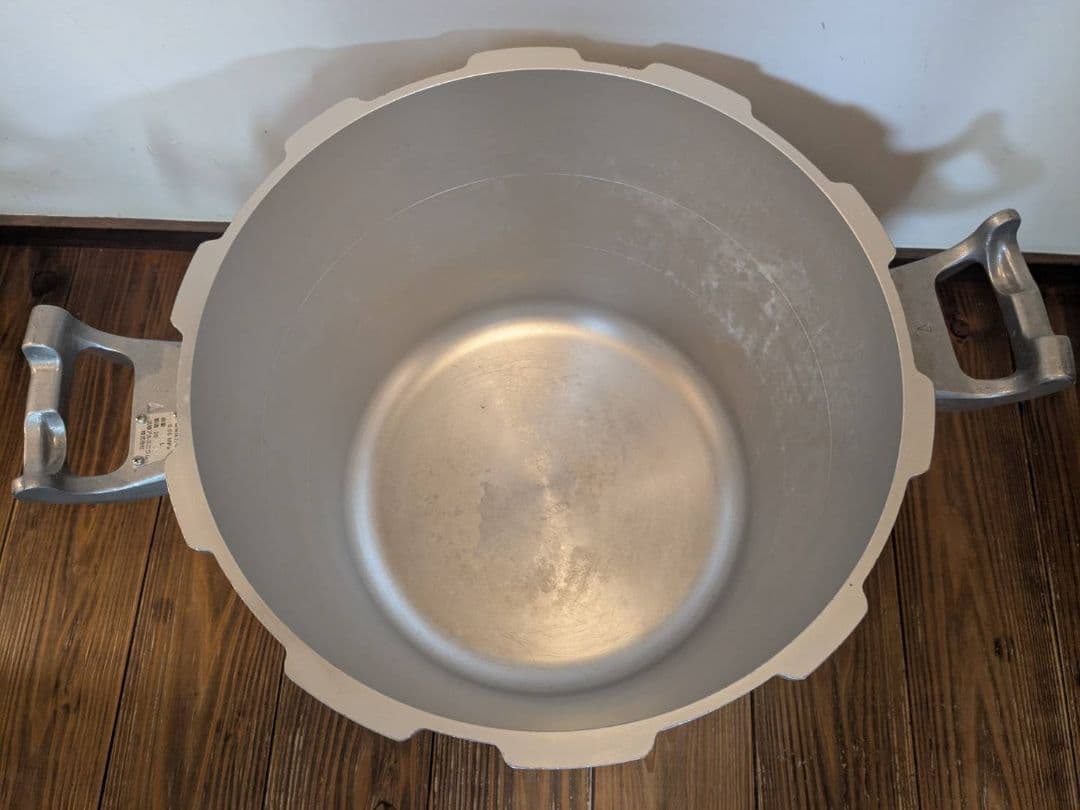 大型電気圧力鍋 最大圧力50kPa