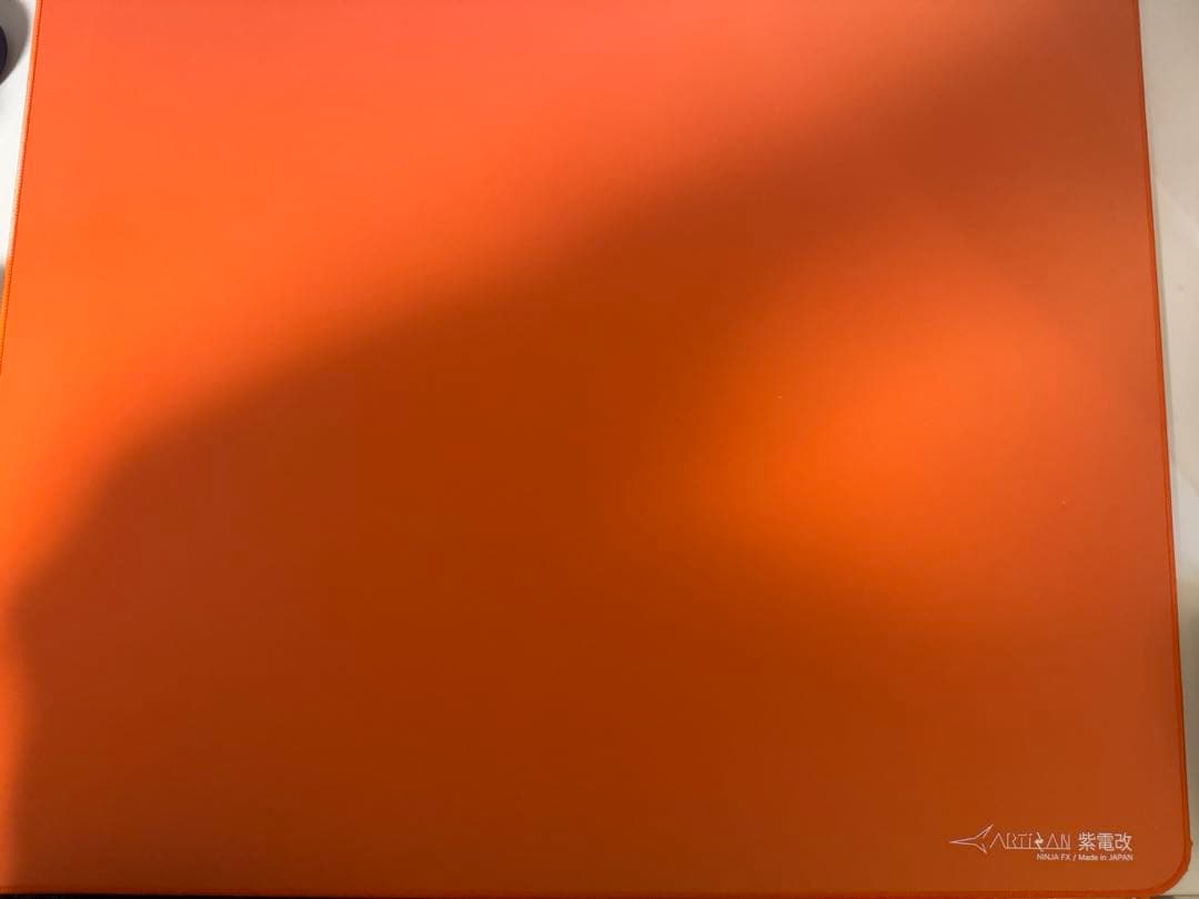 Artisan 紫電改v2 mid オレンジ 橙