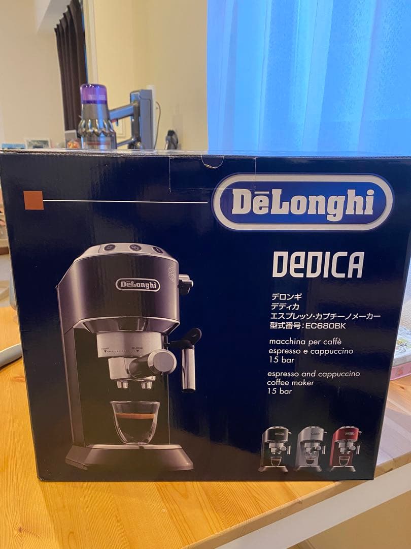 デロンギ デディカ　エスプレッソ・カプチーノメーカー