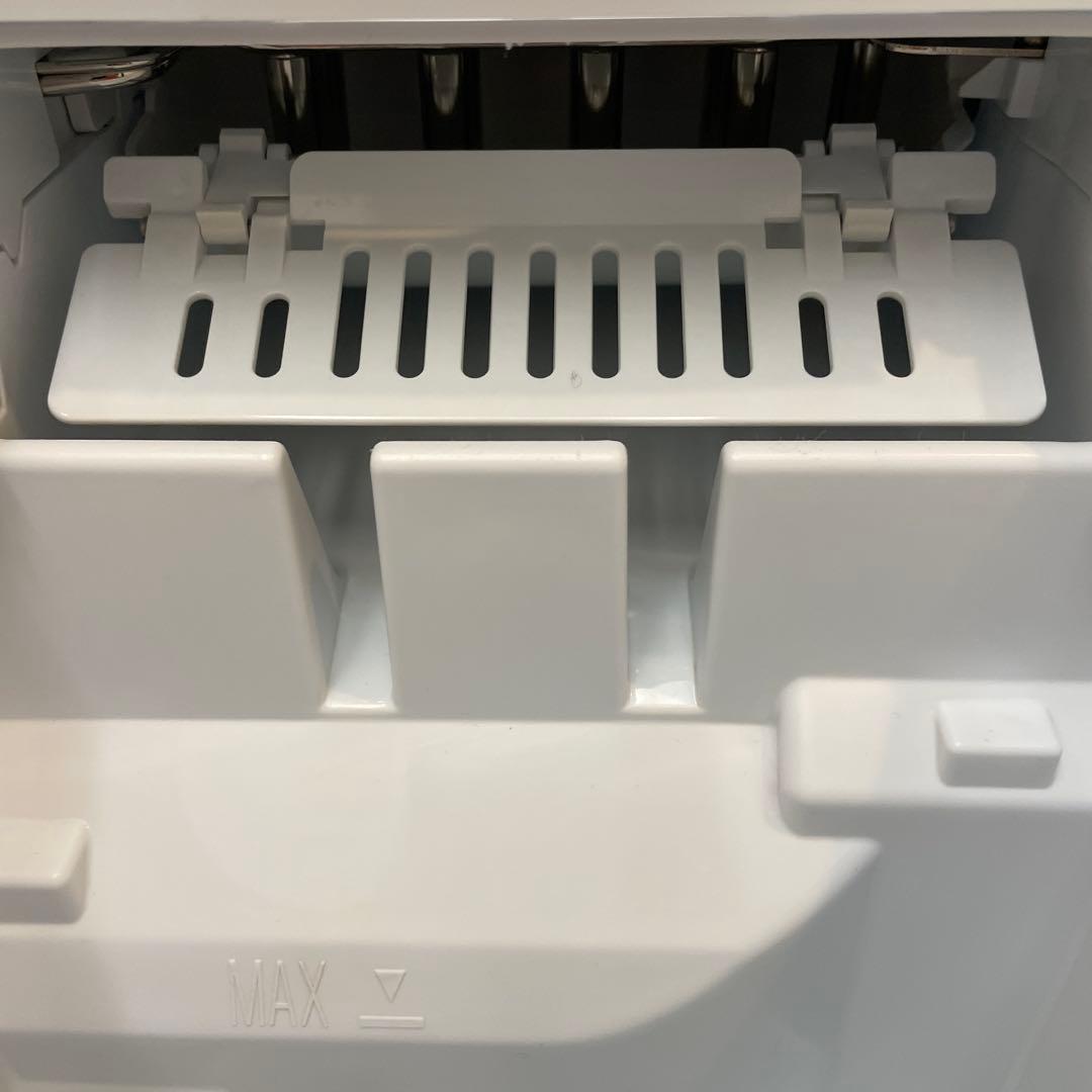 高速　コンパクト　製氷機　リブザ　氷製造機　　小型　白 アイスメーカー