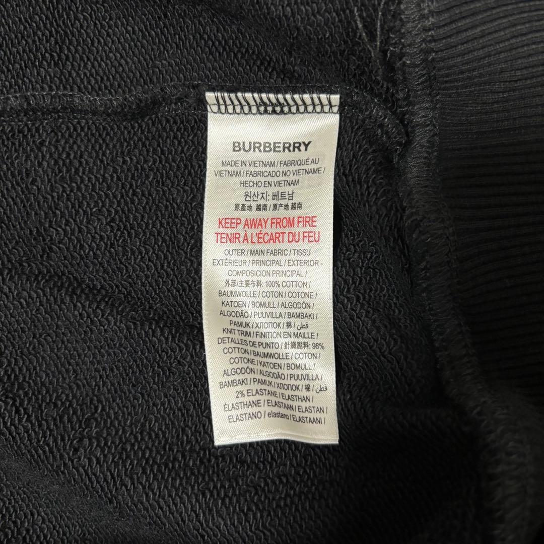 BURBERRY バーバリー　ロゴプリント パーカー　新作