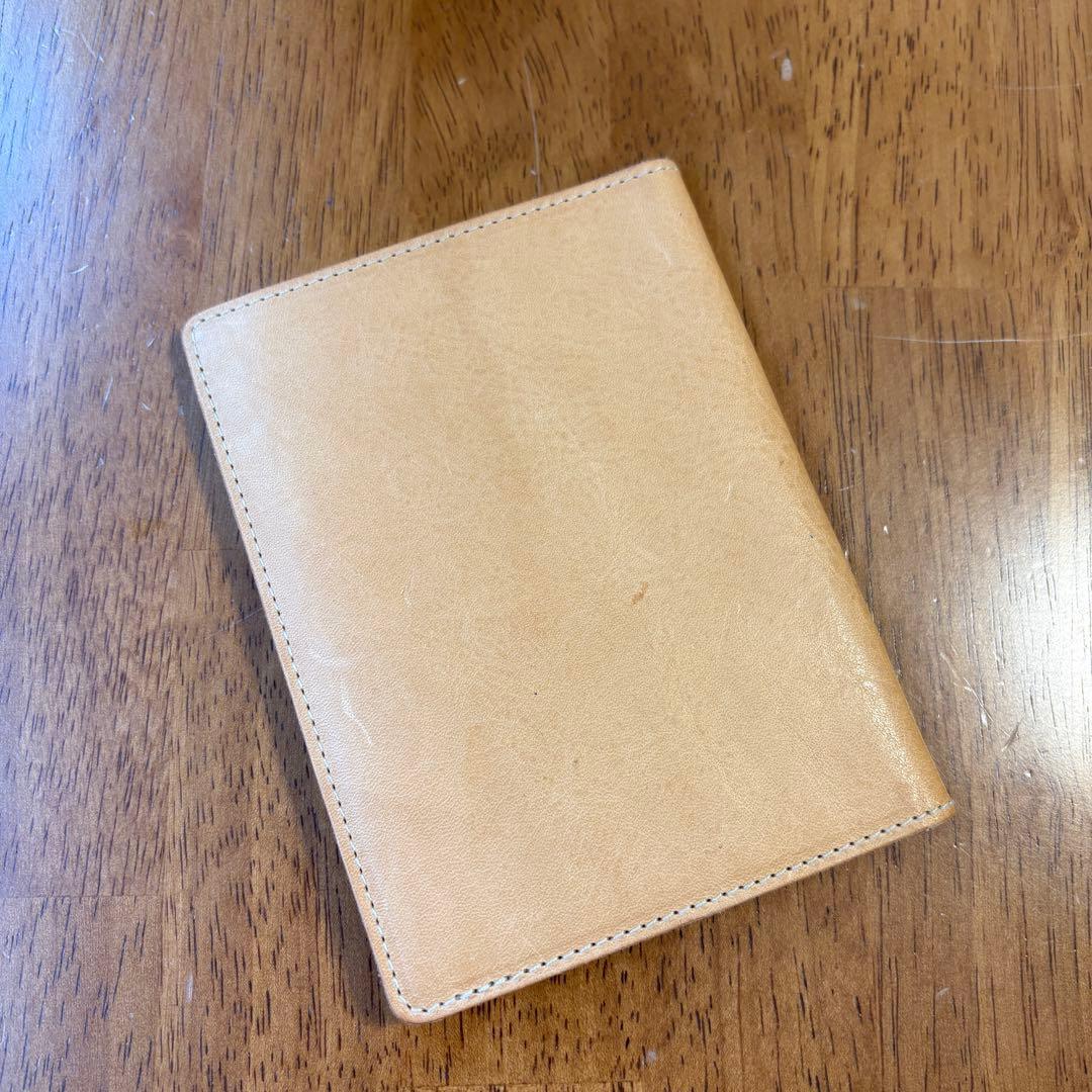 【美品】イルビゾンテ パスポートケース ヌメ