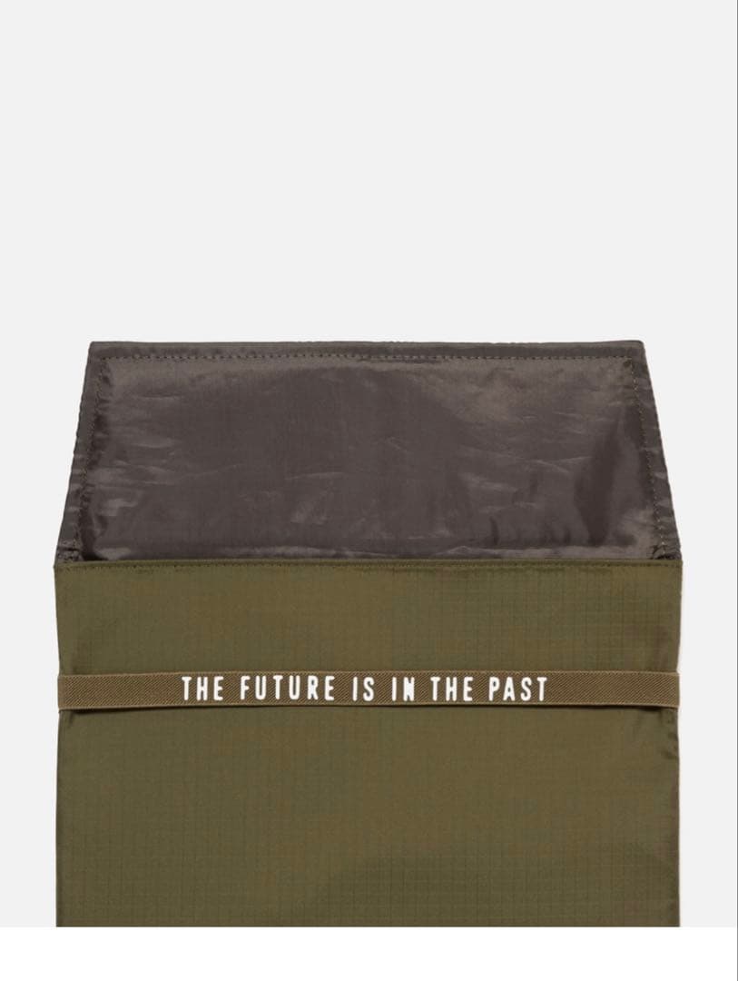 HUMAN MADE ナイロン　タブレット・PCケース　16インチ対応