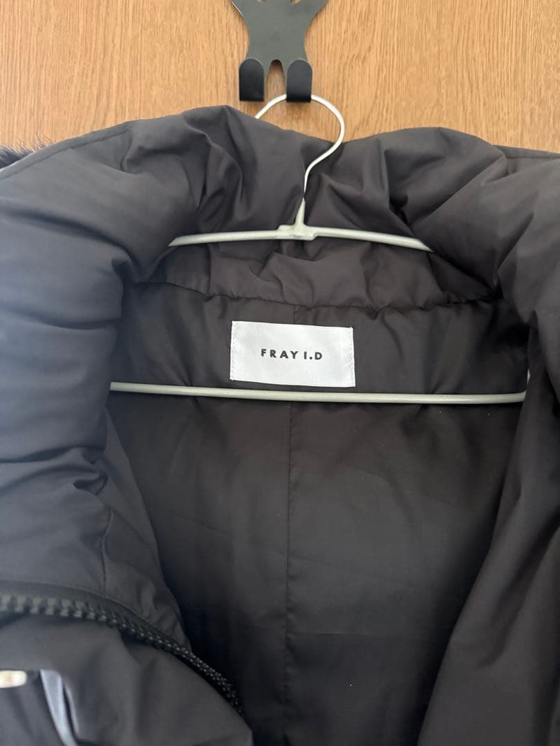 FRAY I.D フードファーショートダウンコート 2025年