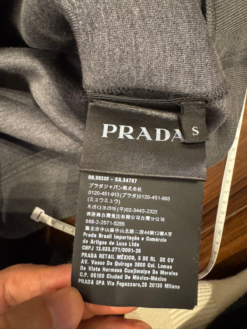 プラダ PRADA | 美品グレー クルーネック トレーナー スウェット