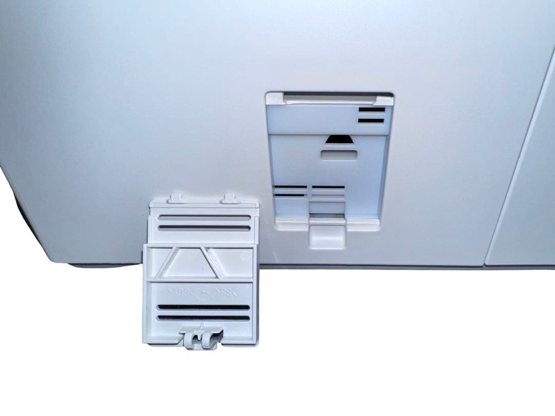 《極美品》パナソニック 加湿空気清浄機 F-VXV90-W 2022年製 ①