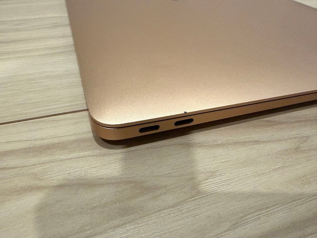13インチ MacBook Air ゴールド Retina 2018