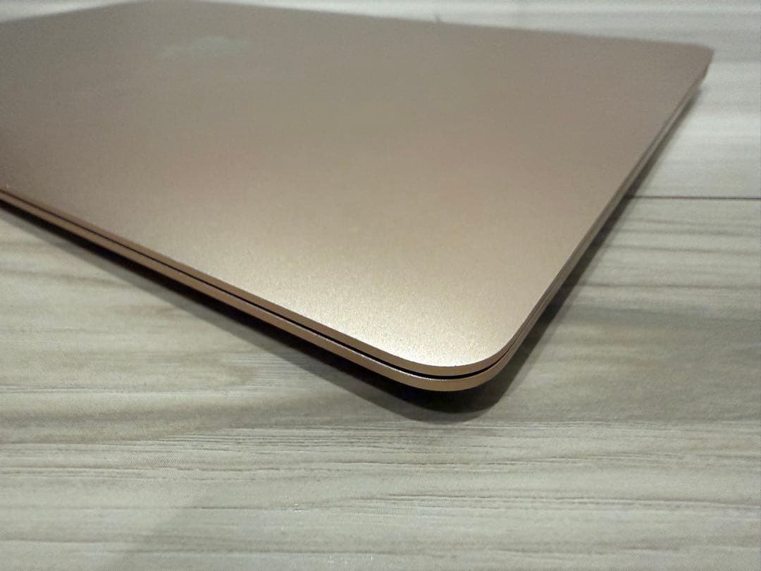 13インチ MacBook Air ゴールド Retina 2018