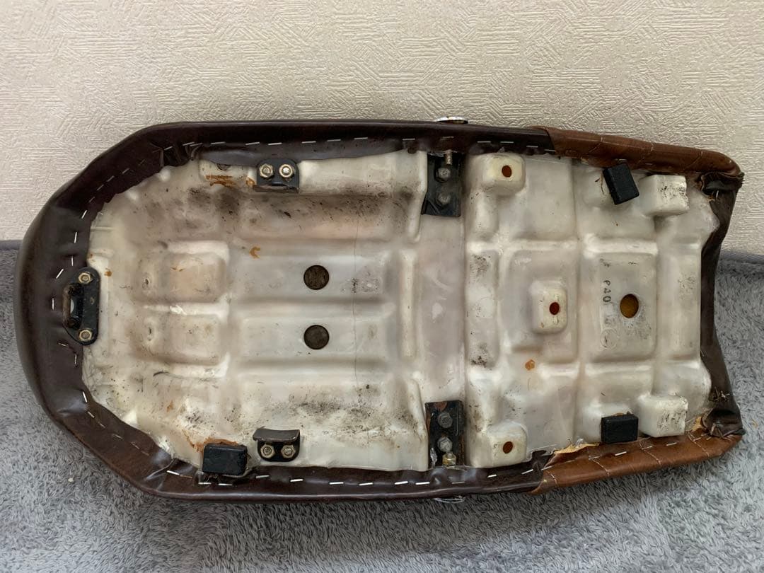 z400gp 川口シート? 当時物 チョビ三段