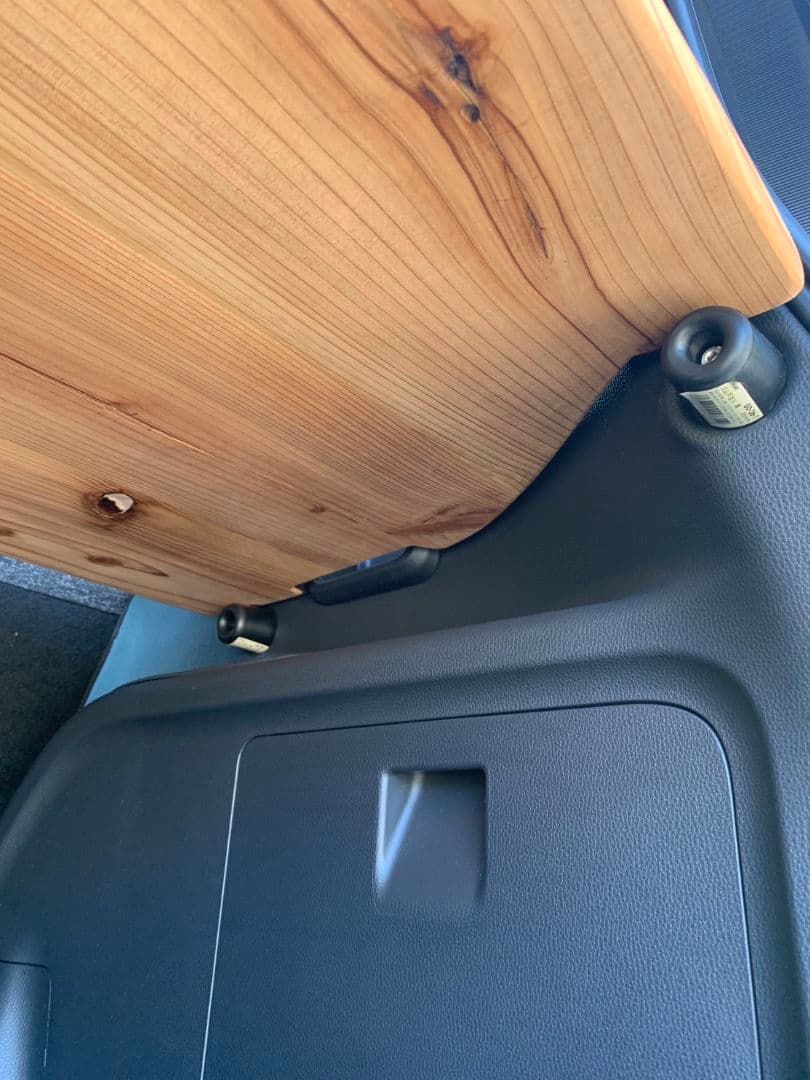 <ちょこ>新型シエンタ　ラゲッジボード