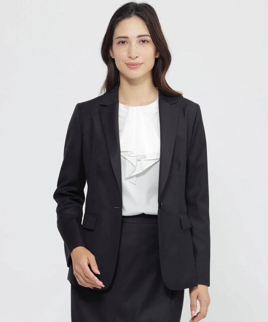 美品【ウォッシャブル/防シワ性】ウーステッドクリアツイル パンツスーツ ネイビー