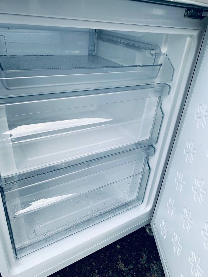 送料設置無料　Haier 冷凍冷蔵庫　JR-XP2NF173F