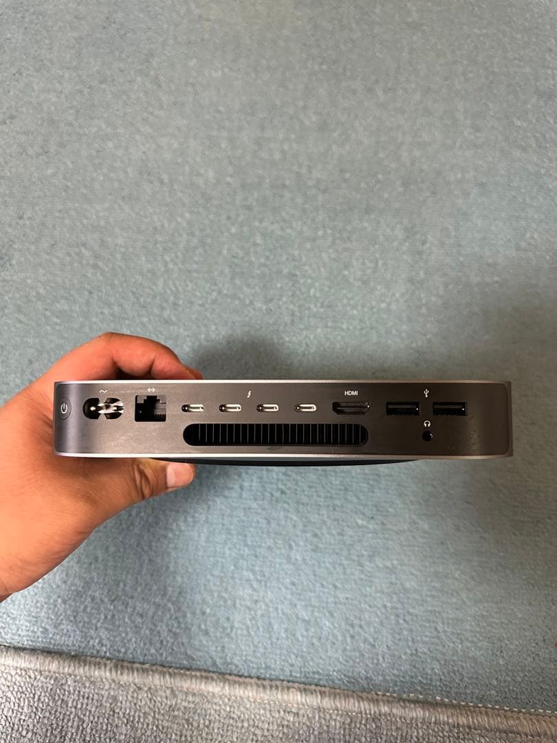 Mac mimi 2018 i7 中古