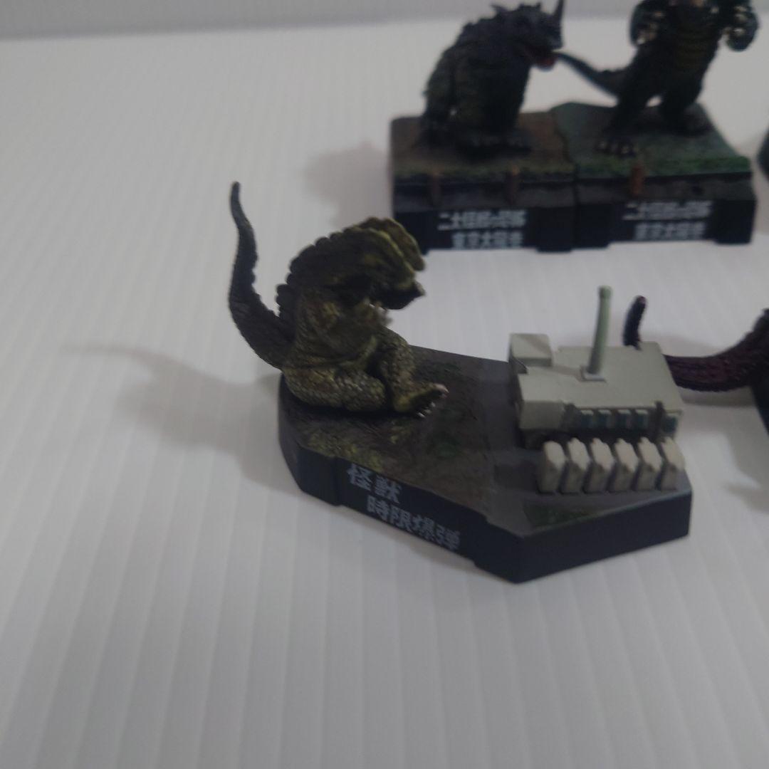 帰ってきたウルトラ怪獣名鑑　10個セット