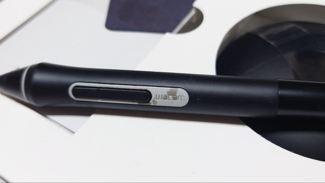 液タブ・ペンタブ Wacom Intuos Pro S PTH460K0D