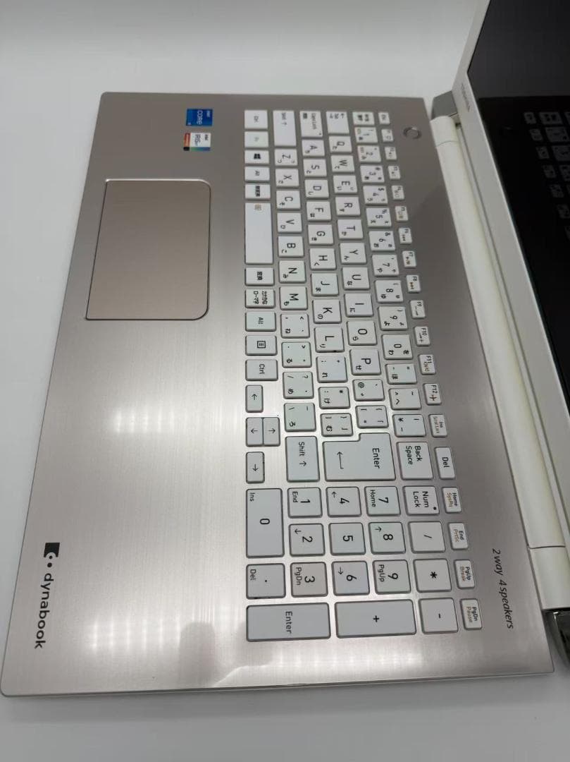 美品 Dynabook 第十一世代 i5 新品SSD　Office付き