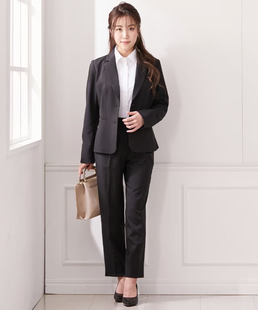 美品【大きい胸専用】RISPY 洗える ストレッチパンツスーツ（吸汗速乾）