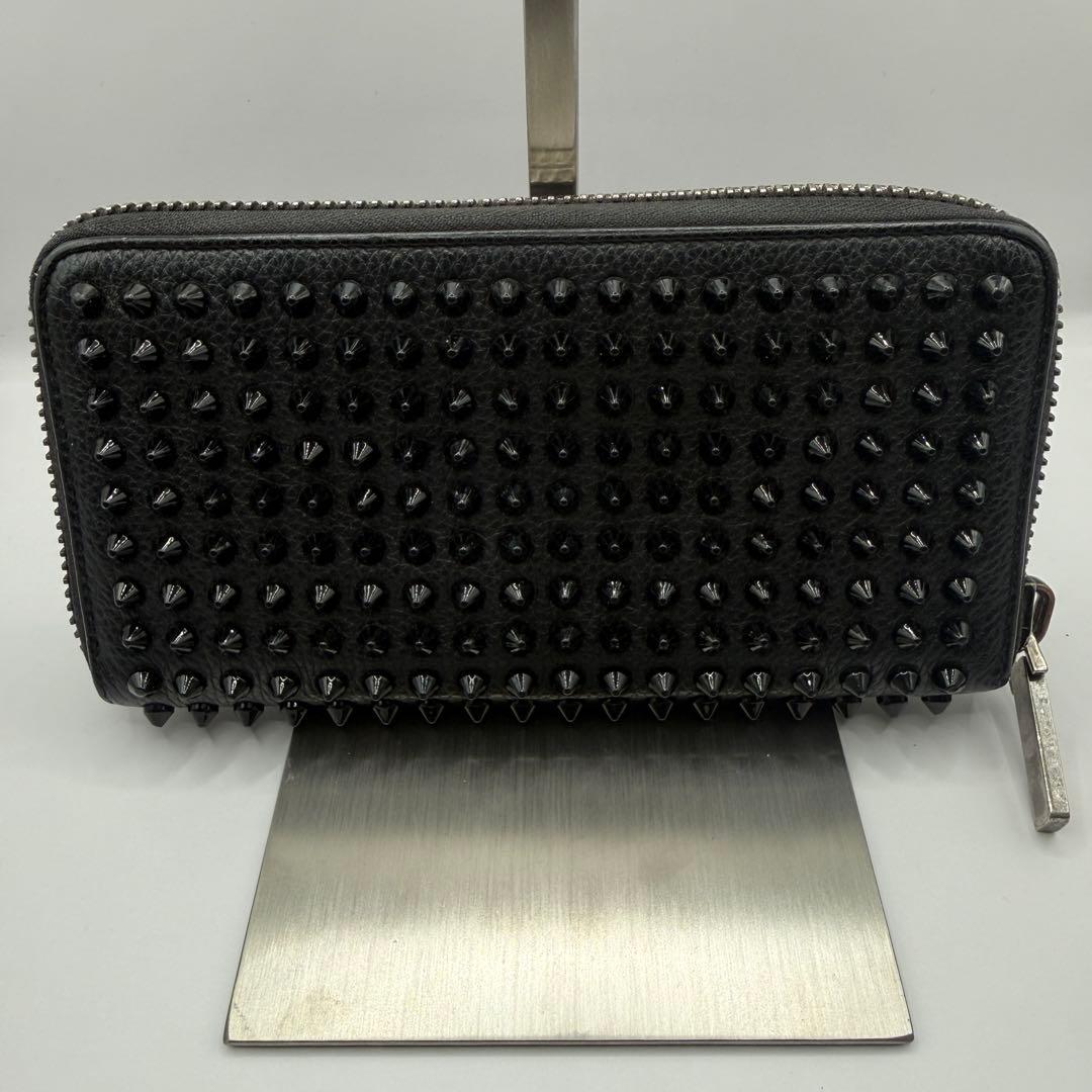 【人気】ルブタン 長財布 パネトーネ ラウンドジップ　ブラック　レザー