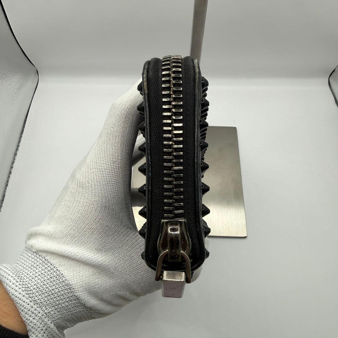 【人気】ルブタン 長財布 パネトーネ ラウンドジップ　ブラック　レザー