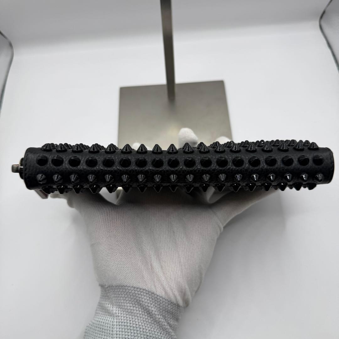 【人気】ルブタン 長財布 パネトーネ ラウンドジップ　ブラック　レザー