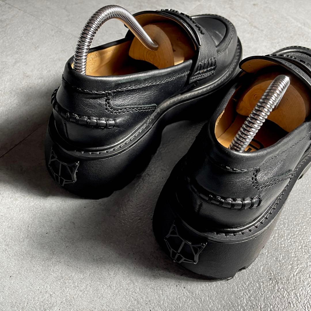 海外限定モデル✨️ NAKED WOLFE ローファー メタルロゴ 厚底 黒