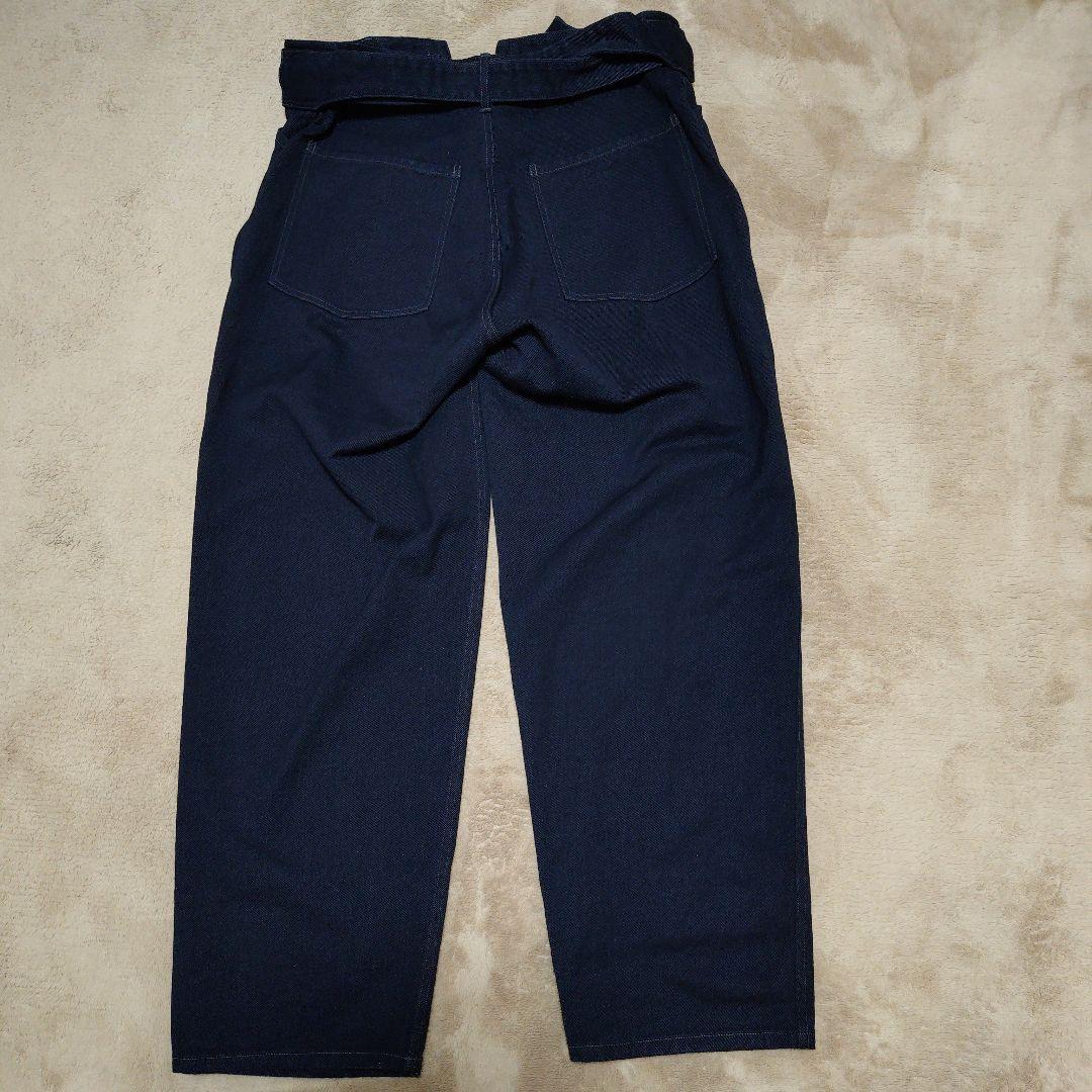 COMOLI 26ssベルテッドデニム