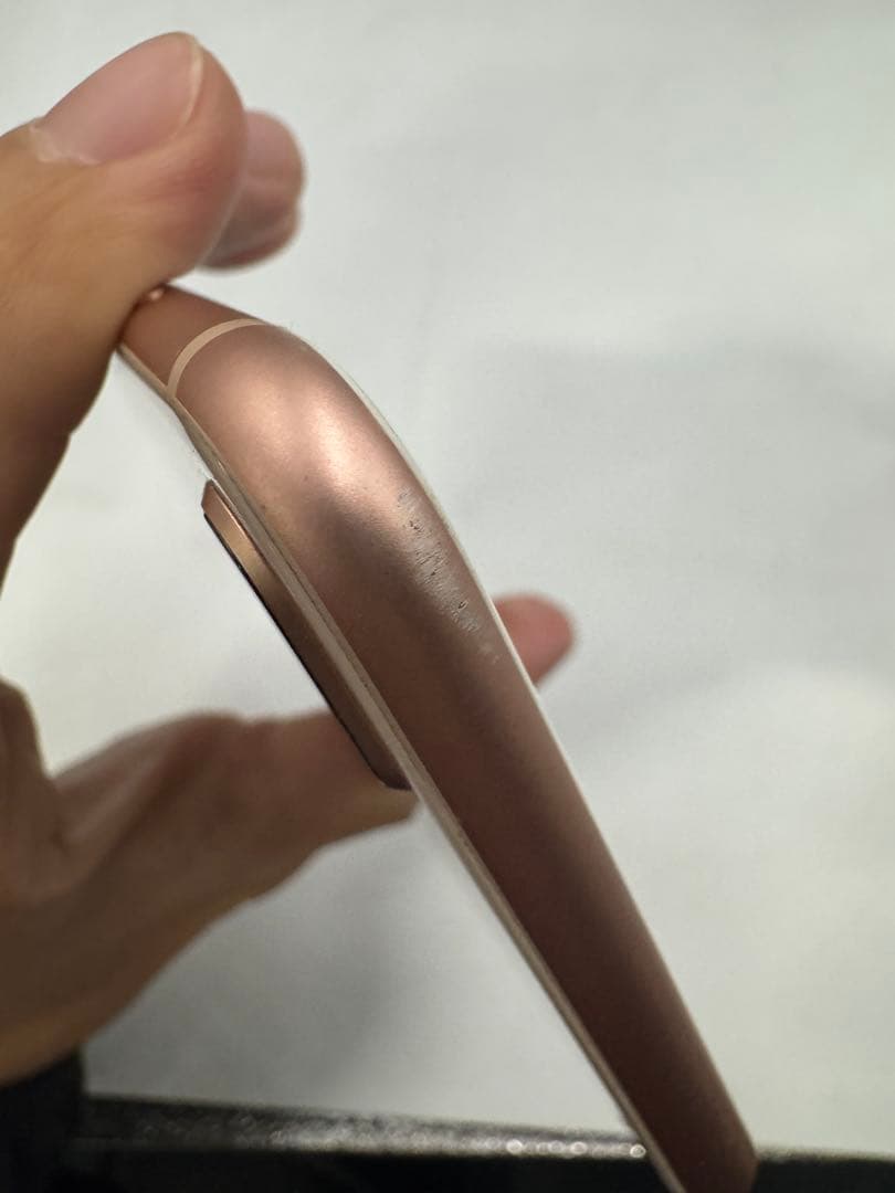 ④iPhone 8 Plus ピンク 初期化済み