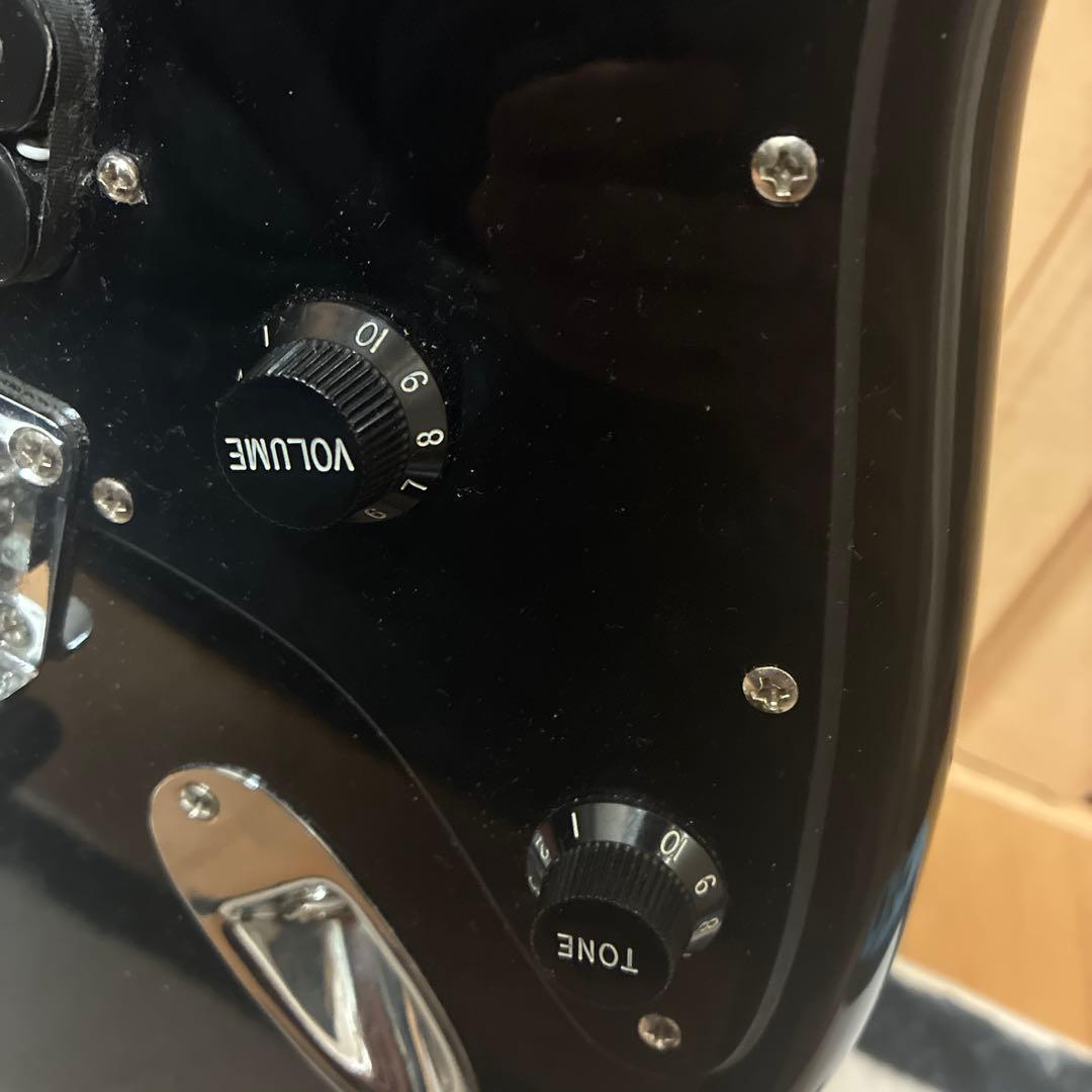 Squier Stratocaster ブラック