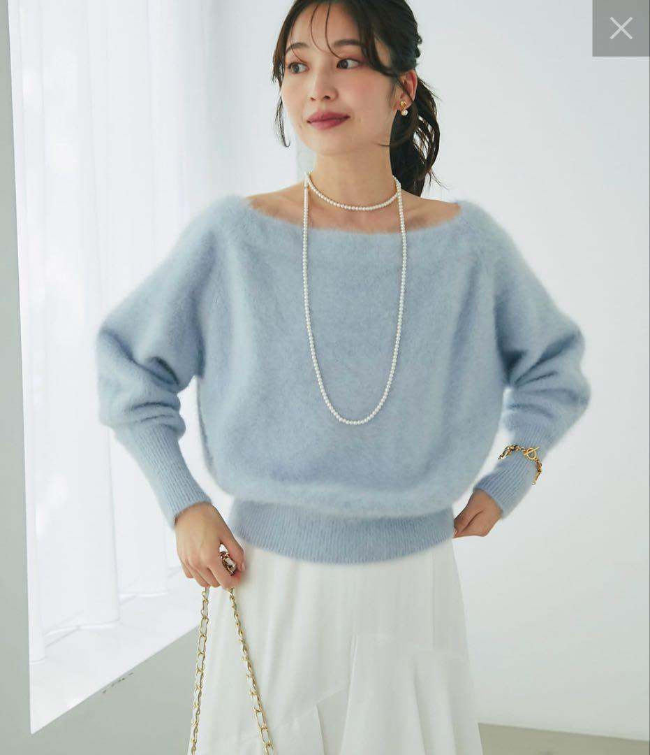 【美品】ラブティックボンボン　ヘアリーウールカシミア混オフショルニット