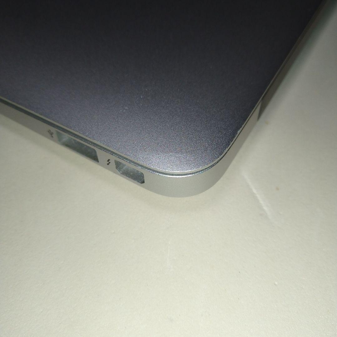 Apple Macbook Air 11インチ 2014 A1465