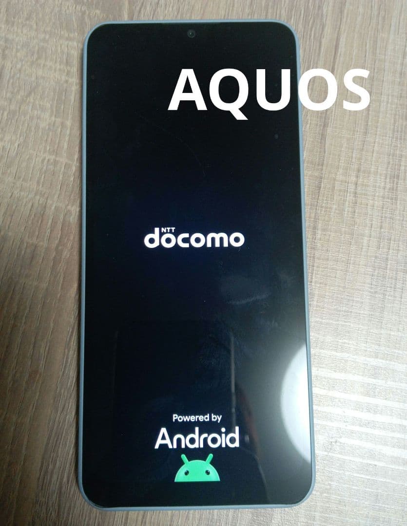 docomo Android スマートフォン AQUOS　箱付き