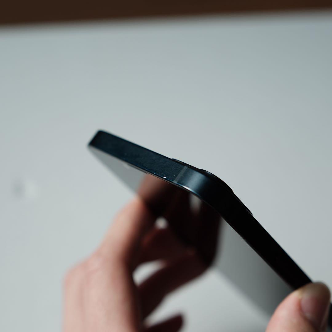 Apple / iPhone 13 ミッドナイト