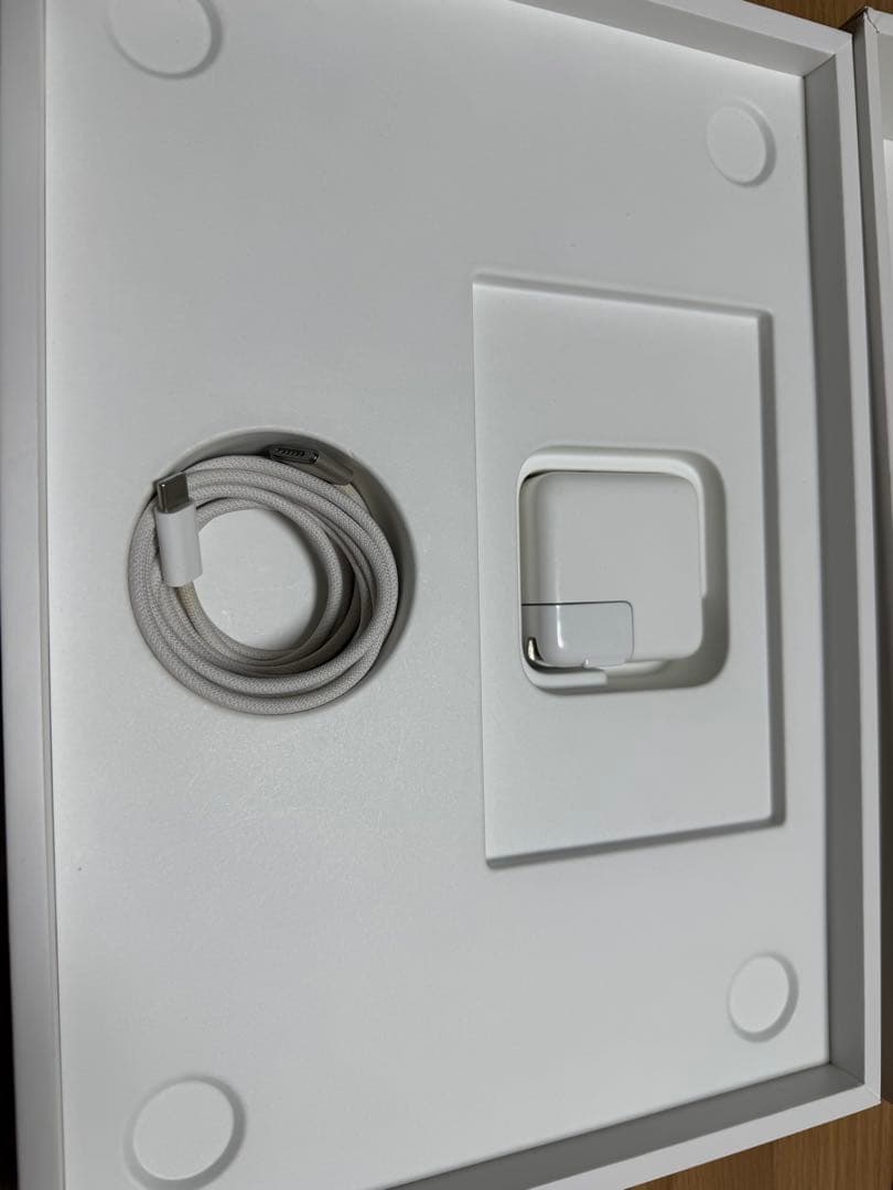 【美品】MacBookAir m2 スペースグレー 本体＋充電器