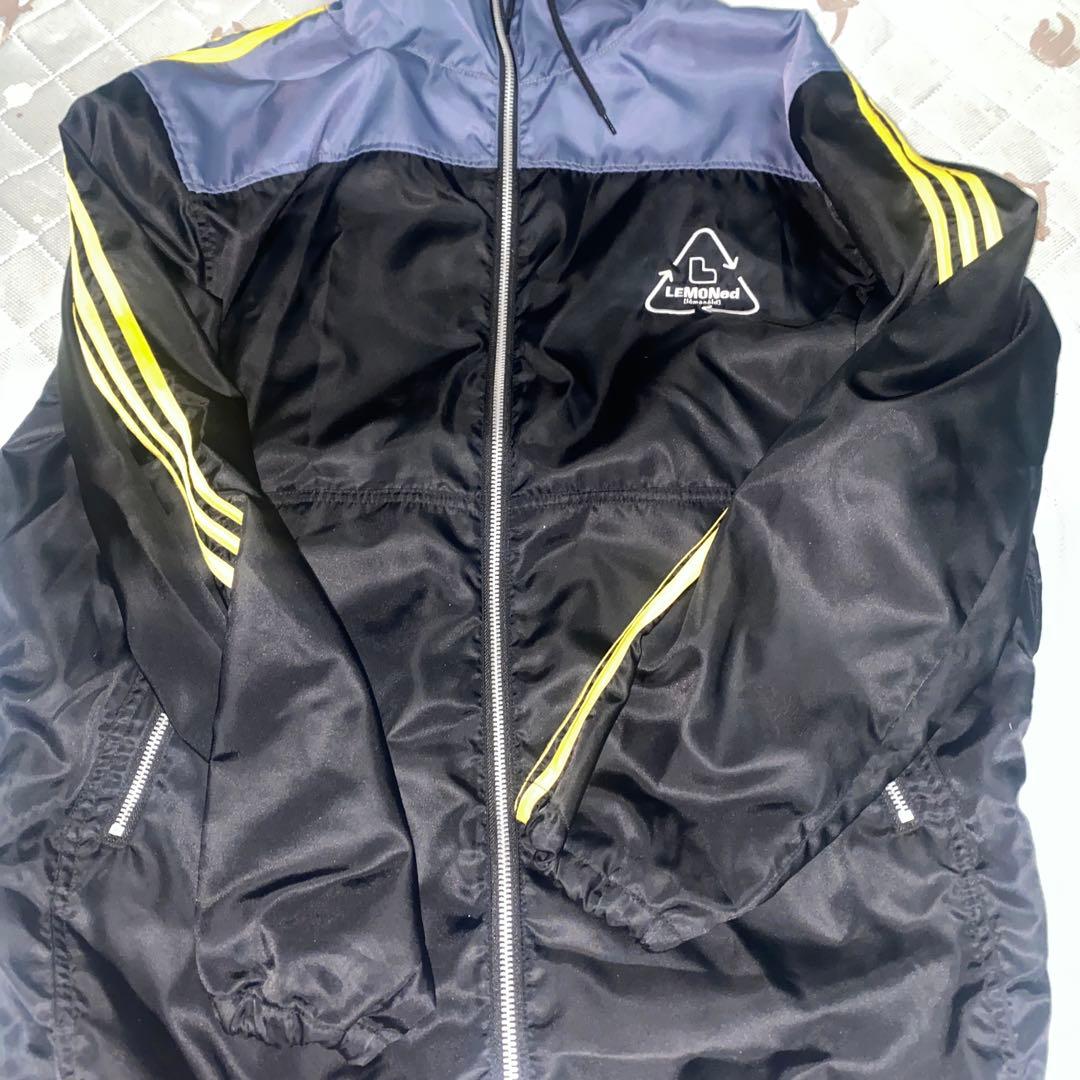 LEMONed ラインパーカー　ピンズ付き