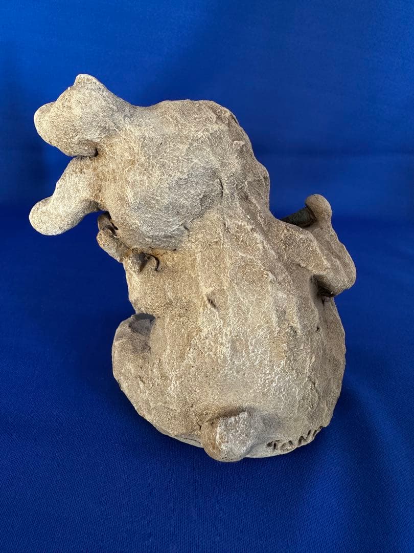 田辺ヒデキ氏作　ウサギの人形　2体