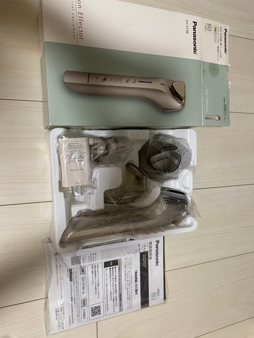 Panasonic イオンエフェクター EH-ST98